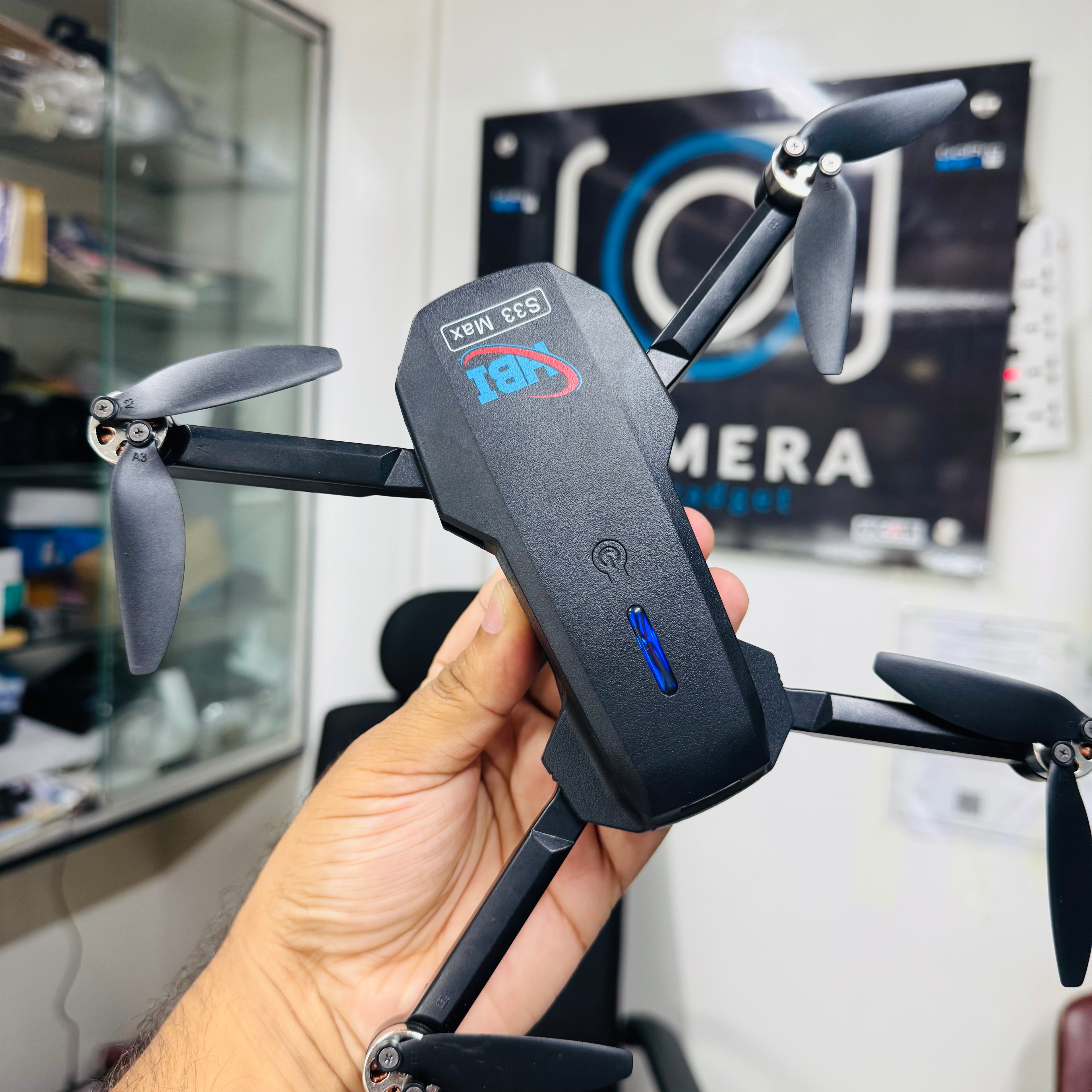 S33 max Brushless Motor Drone