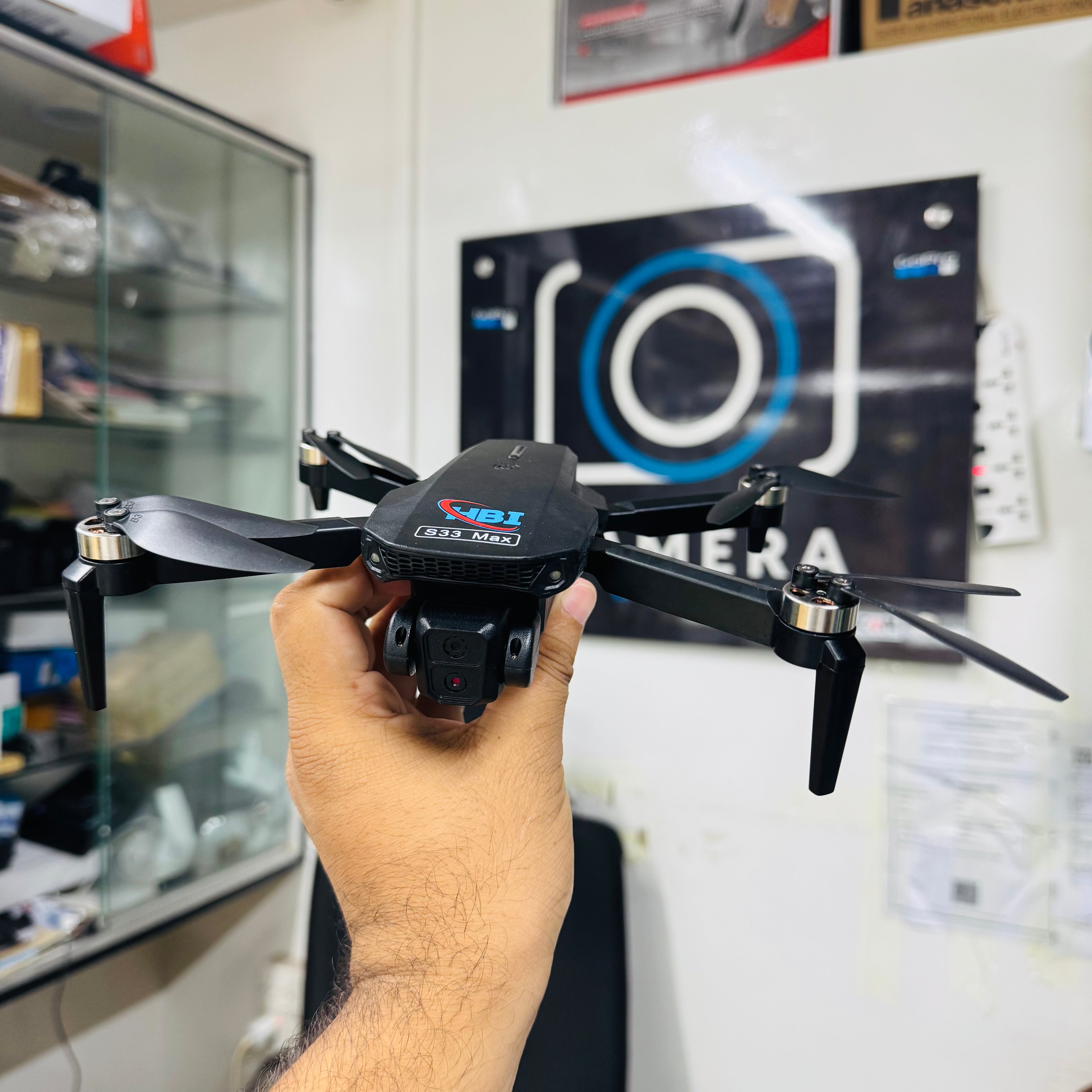 S33 max Brushless Motor Drone